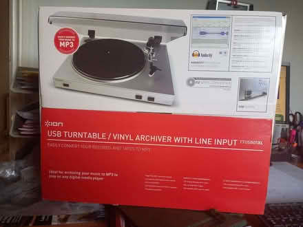 Photo of free USB Turntable (Bransford WR6) #1