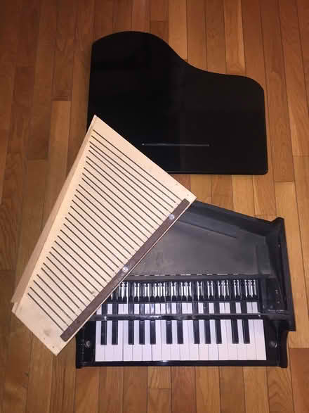 Photo of free Kid Piano Toy (Germantown) #3