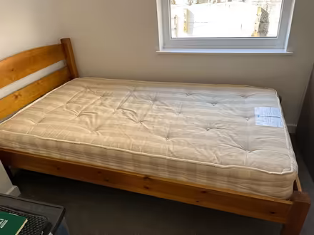 Photo of free Large Single Bed (Harding Street, Tenby) #4