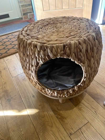 Photo of free Cat bed (Thames Ditton) #2