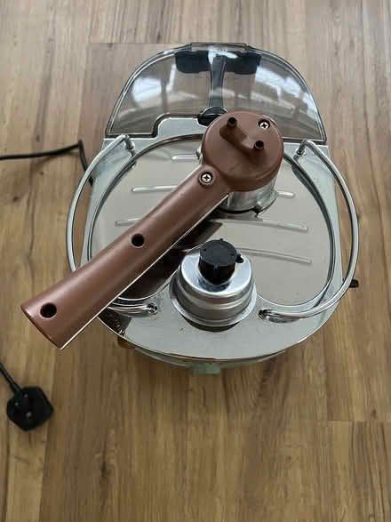 Photo of free Espresso machine need descaling (Serangoon MRT station) #2