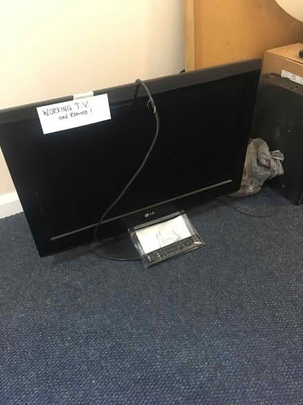 Photo of free LG 32” tv (Loughborough) #1