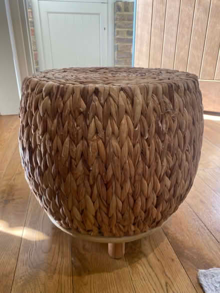 Photo of free Cat bed (Thames Ditton) #1