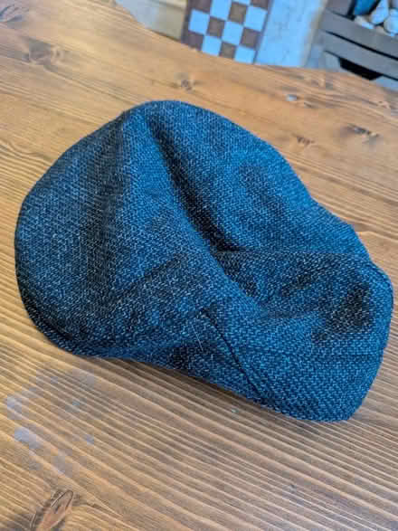 Photo of free Men's waistcoat, hat and scarf (Manchester M19) #3
