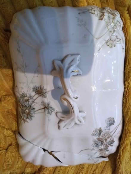 Photo of free China for mosaic (Barford, near Warwick) #1