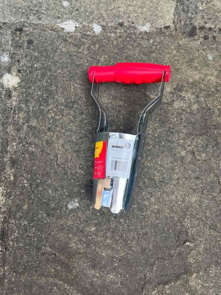 Photo of free Bulb planter (AL5 Harpenden) #1