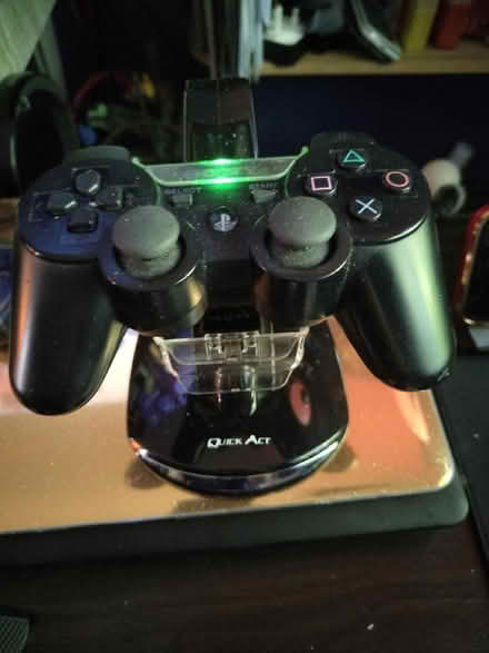 Photo of free PS3 controller charger (Oaks Cross SG2) #1