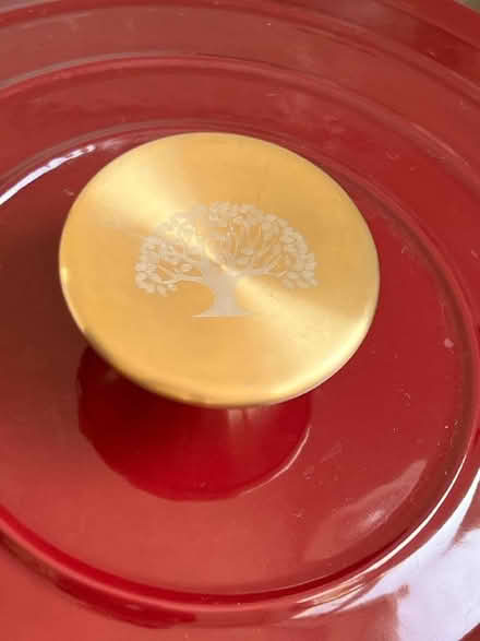 Photo of free Large heavy cooking pot (Twyford RG10) #3