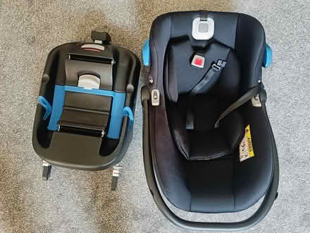 Photo of free Car seat with isofix (Hazel Grove SK7) #1