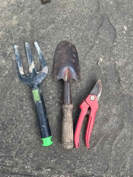 Photo of free Garden hand tools (AL5 Harpenden) #1