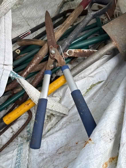 Photo of free Garden Tools Various… (Henwick RG19) #4