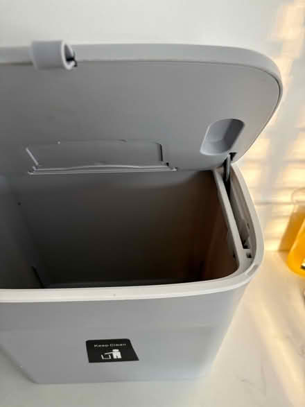 Photo of free 8L caddy bin (BN1) #2