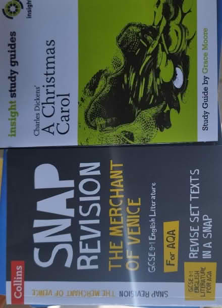 Photo of free GCSE helping book's (Hanworth TW13) #1