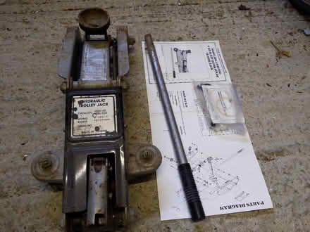 Photo of free Trolley Jack (Headington Quarry OX3) #1