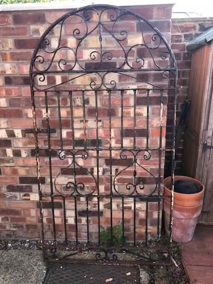 Photo of free Heavy Metal Gate (CT18) #1