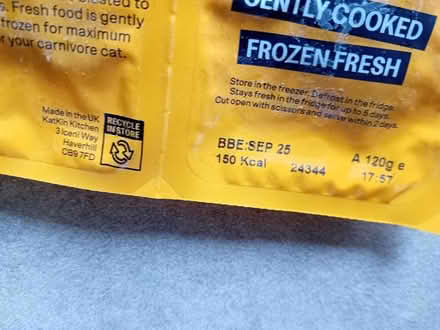 Photo of free Fresh cat/kitten food (Lumb BB4) #4