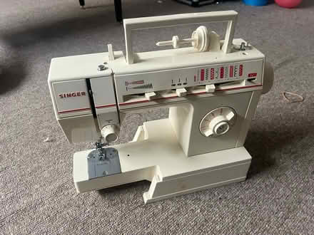 Photo of free Singer sewing machine (SE19) #1