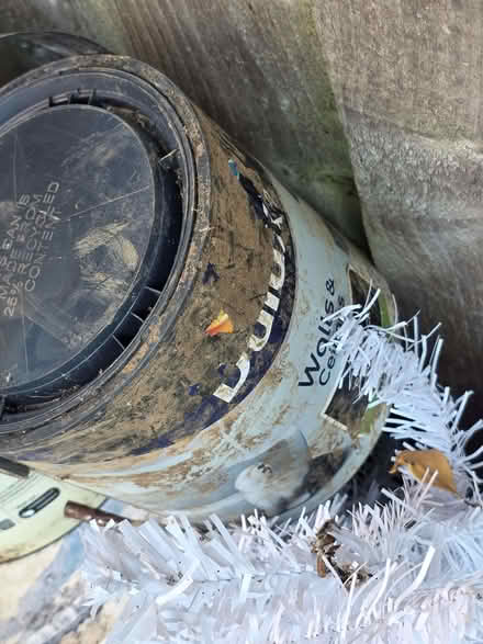 Photo of free Paints (Rose Hill OX4) #2