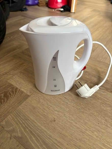 Photo of free Travel Kettle with European plug (L19 Allerton) #1