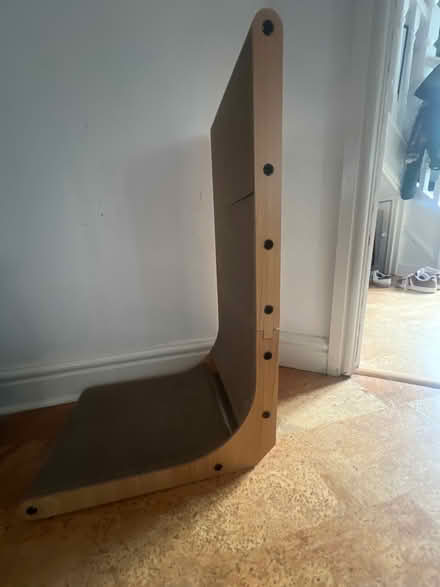Photo of free Cat Scratching Post (Wirksworth DE4) #1