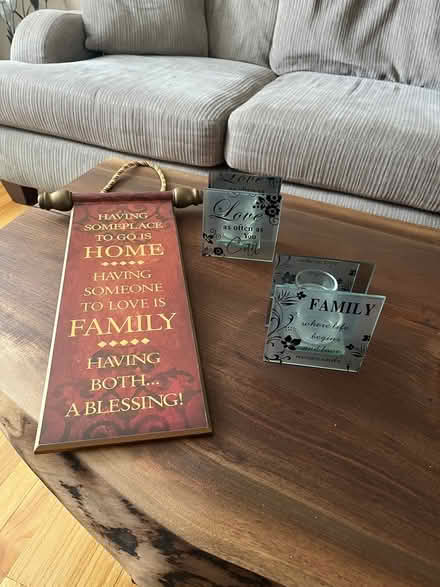 Photo of free Decor items (McKellar) #1