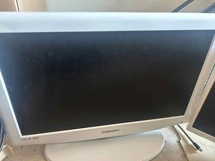 Photo of free IKEA white gloss table and TV (Blackwood) #1