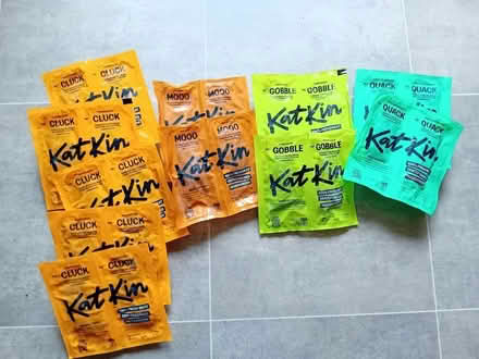 Photo of free Fresh cat/kitten food (Lumb BB4) #1