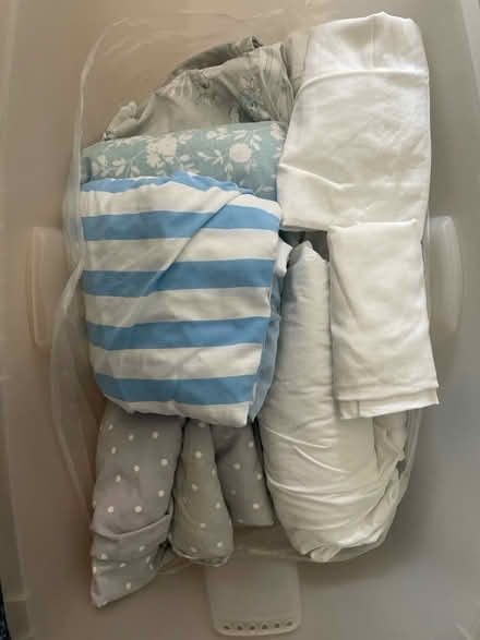 Photo of free Single bedding sets (Littlemore OX4) #1
