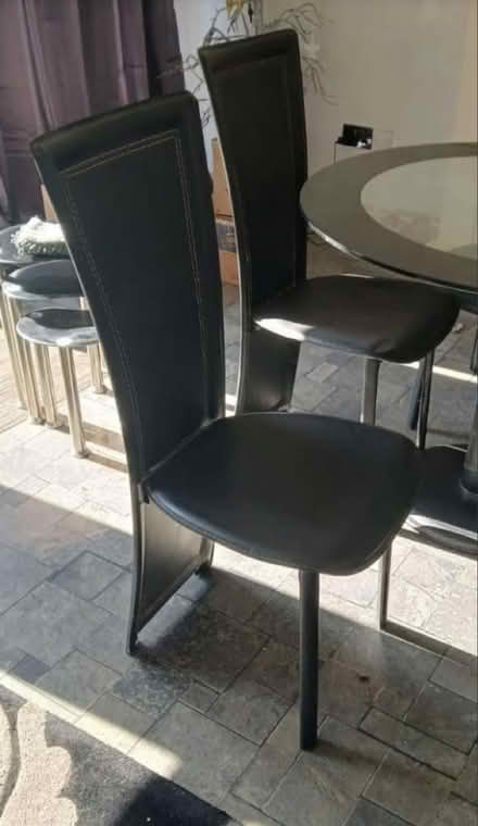 Photo of free Dinning set (B692DW B69) #2