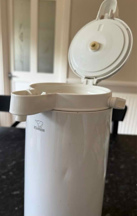 Photo of free large pump action flask (Collier row romford. RM5) #2