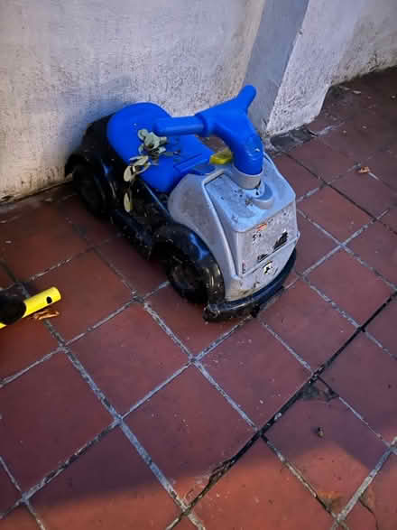 Photo of free Kids rideable car - Batman (SE15) #1