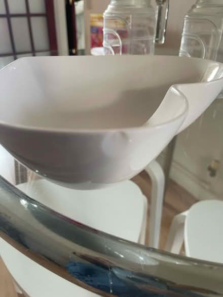 Photo of free White Heart shaped dish (Littlemore OX4) #4