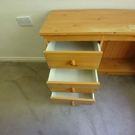 Photo of free Dressing table (Gillmoss L11) #1