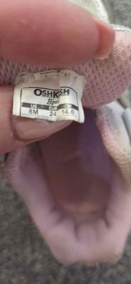 Photo of free Girls shoes size 8.5 (Goldsworth Park GU21) #4