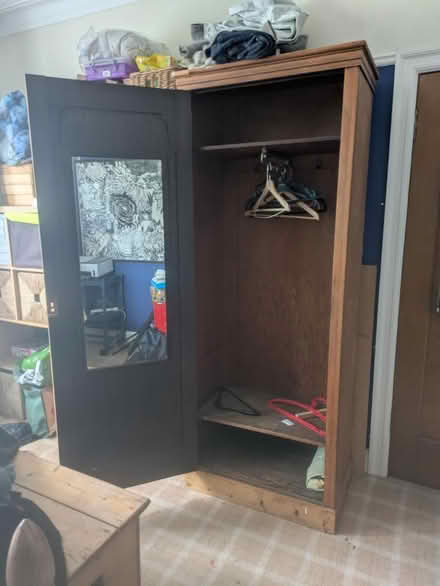 Photo of free Tall cupboard/wardrobe (Duddingston EH15) #2
