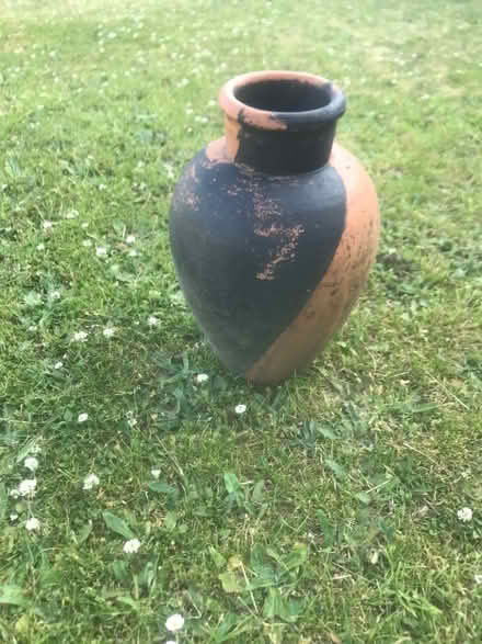 Photo of free Terracotta vase (Foxhill S6) #2