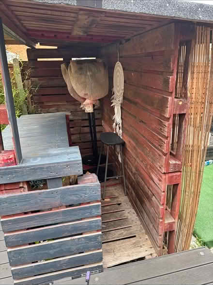 Photo of free Bar (Laindon station) #3