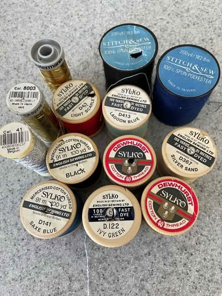 Photo of free Various reels of thread (Chesham Bois HP6) #2