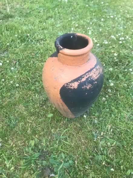 Photo of free Terracotta vase (Foxhill S6) #1