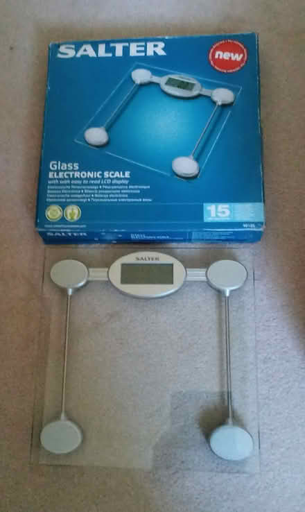 Photo of free electronic bathroom scales (Hackney Wick) #1
