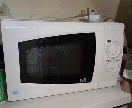 Photo of free microwave oven (Hackney Wick) #1