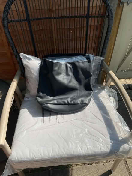 Photo of free Atmosphere Shopper Bag (RG30 Tilehurst) #3