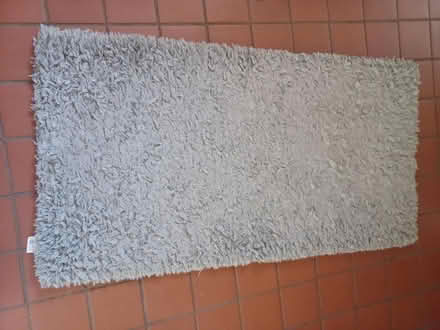 Photo of free Grey rug (Woodley RG5) #1