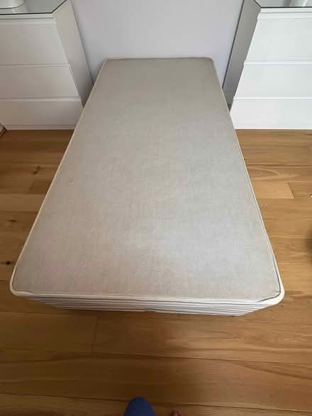 Photo of free Single bed with duvets, covers sets, valence, fitted sheets (Gaydon CV35) #3