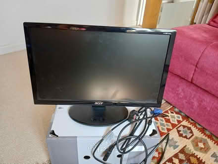 Photo of free Acer Monitor (Henley in Arden B95) #1