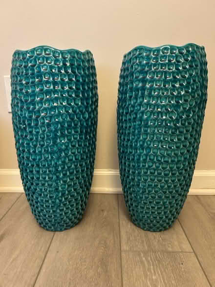 Photo of free Floor vases (Fairfax Town Centre) #1