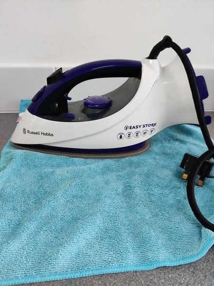 Photo of free Russell Hobbs steam iron (Daws Hill HP11) #1