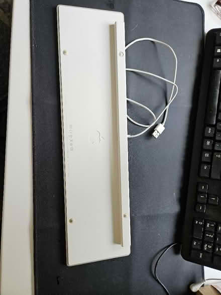 Photo of free Apple Wired Keyboard (Chipstead TN13) #2
