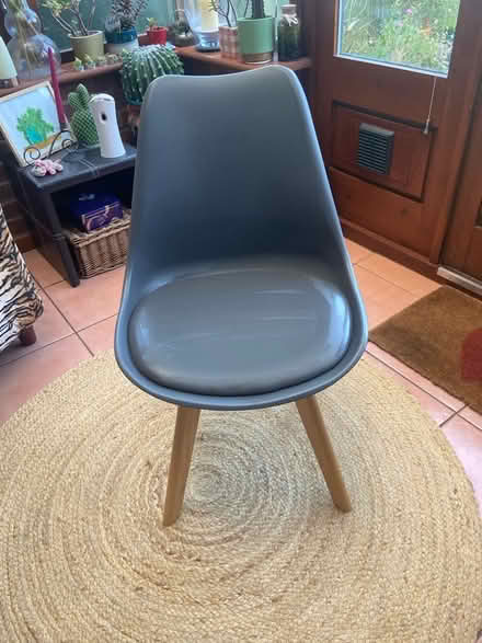 Photo of free set (4) dining chairs (Tupsley HR1) #1