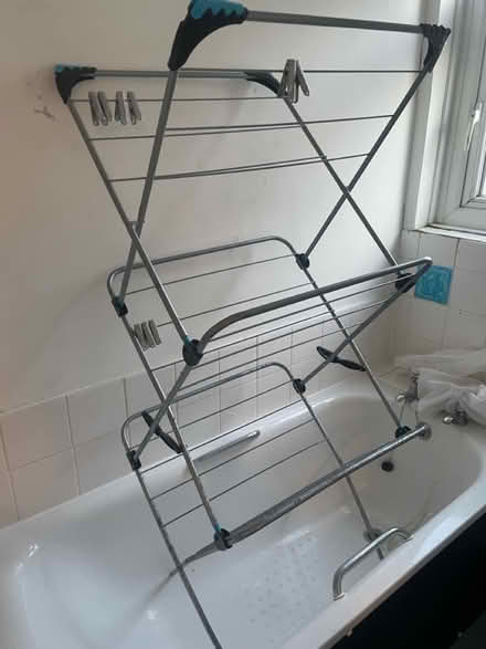 Photo of free Contents of flat (Sw17 8px) #2